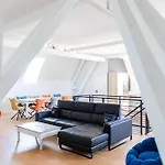 Chateau Martinho Apartman *