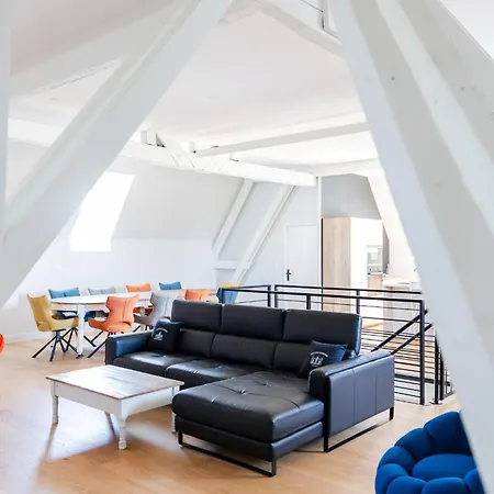 Chateau Martinho Apartman *